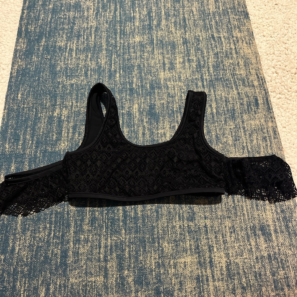 Off the shoulder lace bikini top